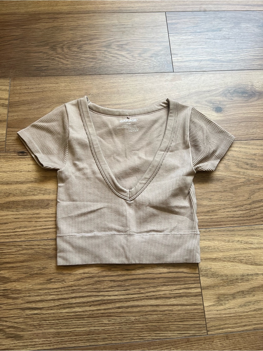 Garage Stacie Seamless Plunge Tee Ribbed V Neck Crop Top XS